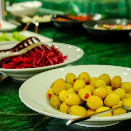 Velmore & מלון Kestel (Bursa)