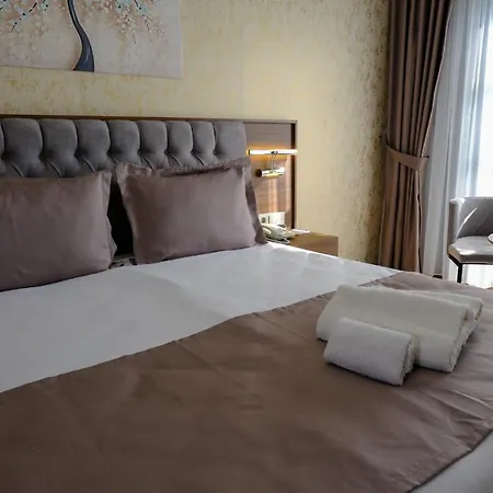 Velmore & מלון Kestel (Bursa)