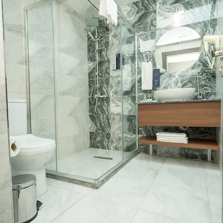 Hotel Velmore &
