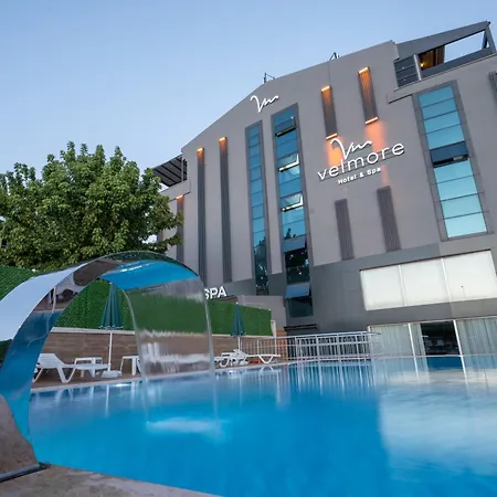 酒店 Velmore &